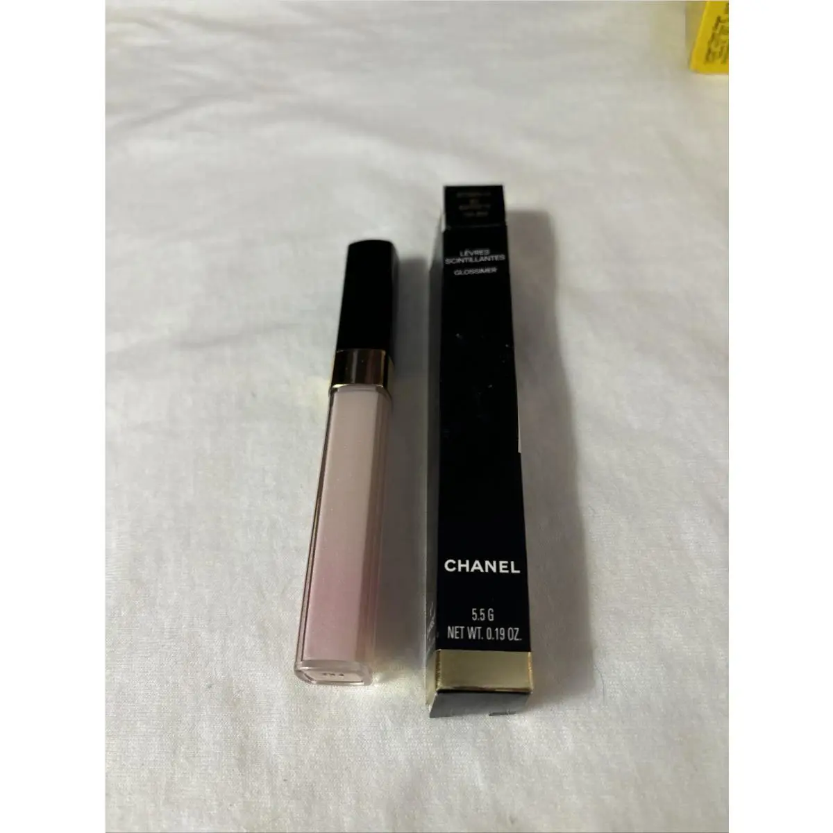 Chanel Levres Scintillantes Glossimer 60 Satinette Free US S/h Htf