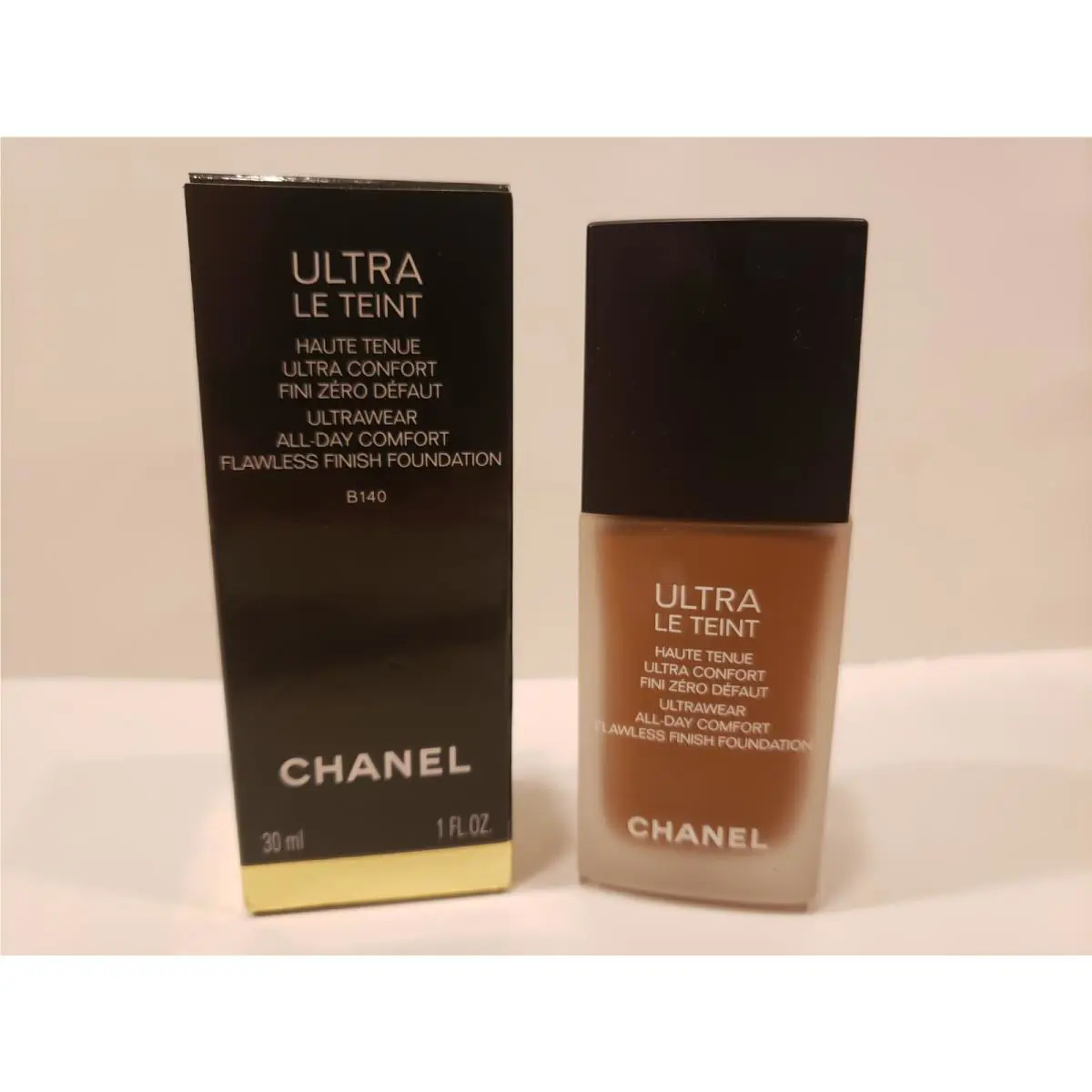 Chanel Ultra Le Teint Flawless Finish Liquid Foundation B140 1oz