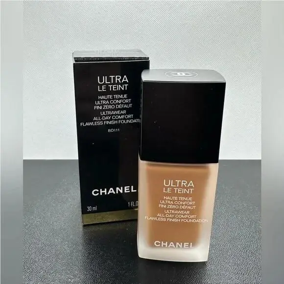Chanel Ultrawear All-day Comfort Flawless Finish Foundation BD111