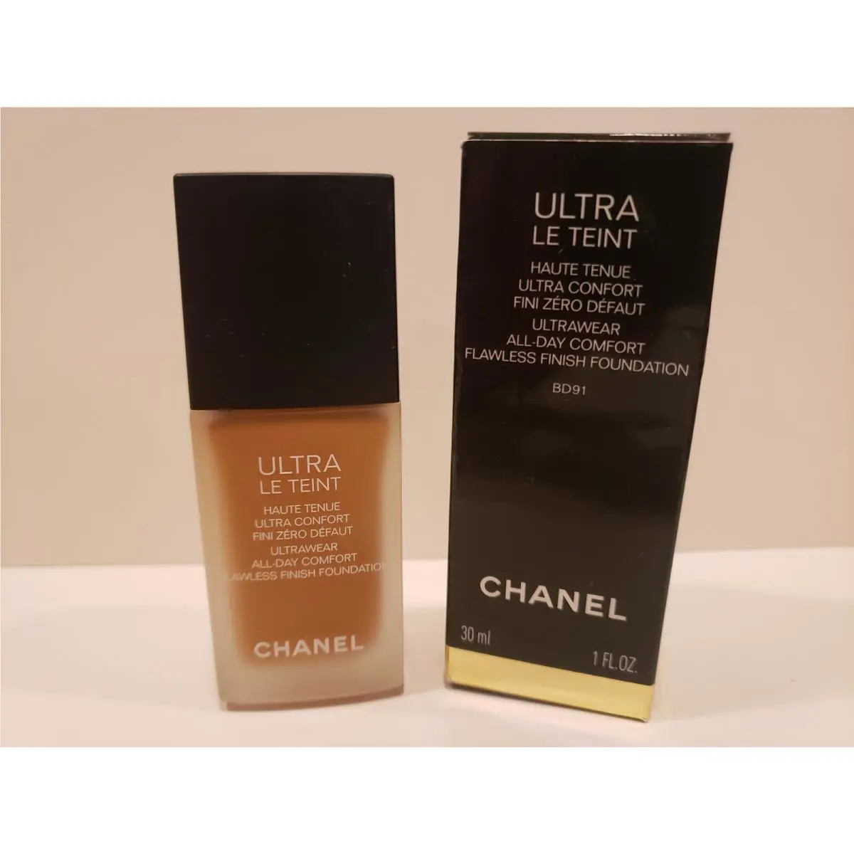 Chanel Ultra Le Teint Flawless Finish Liquid Foundation BD91 1oz