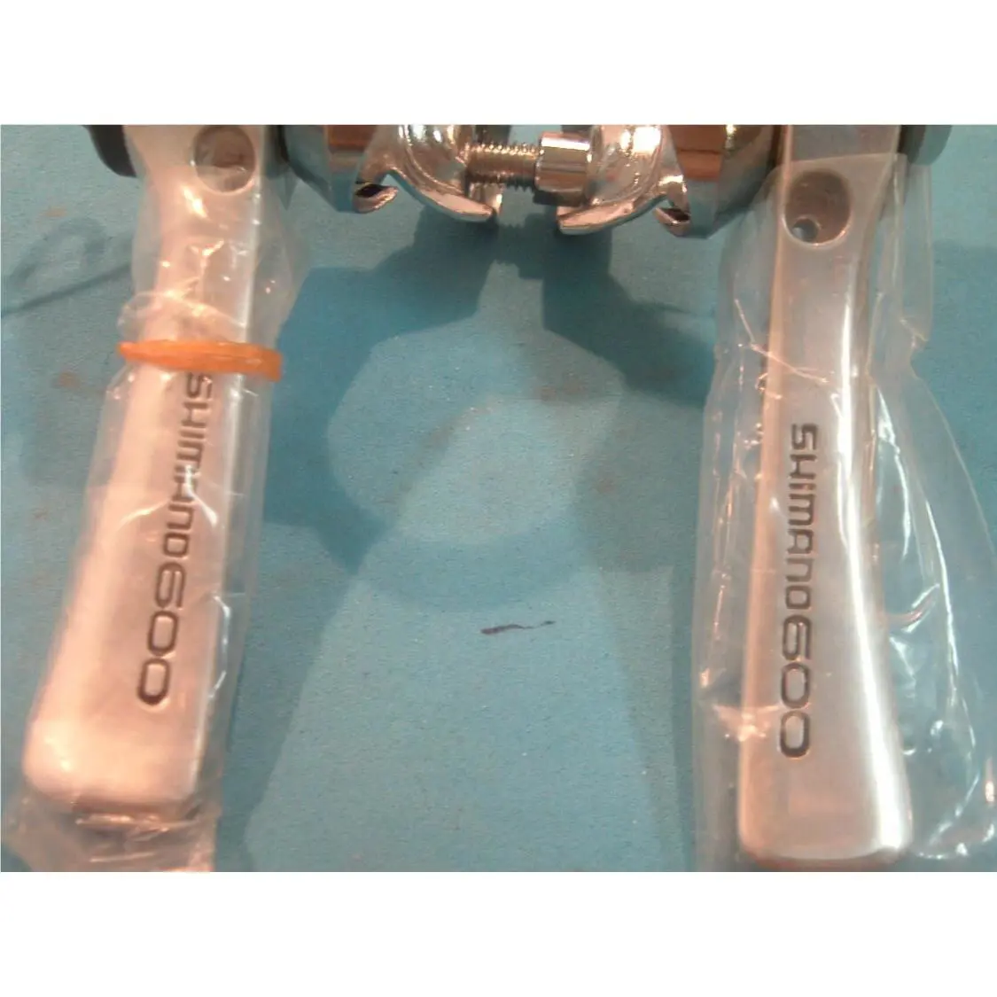 Shimano  - Shimano 600 EX - SL-6208 - Silver 0