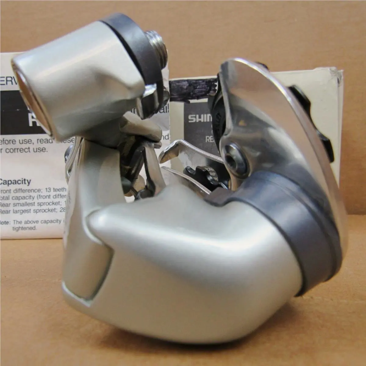 Shimano  - 105 - Gray / Silver 3