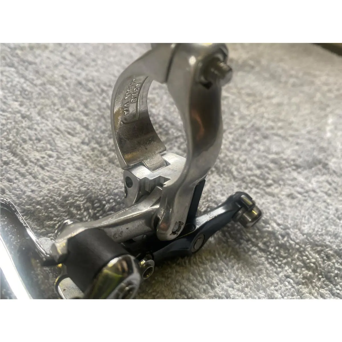 Shimano  - FD M735 - Black and Gold 3