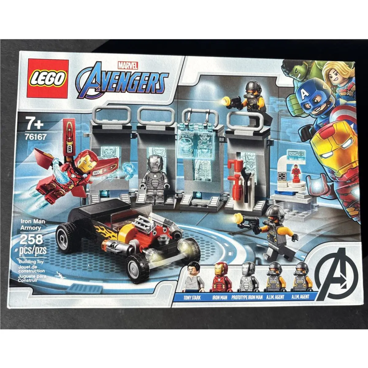 Lego Marvel Super Heroes: Iron Man Armory 76167 Hot Rod W/ Five Mini Figures