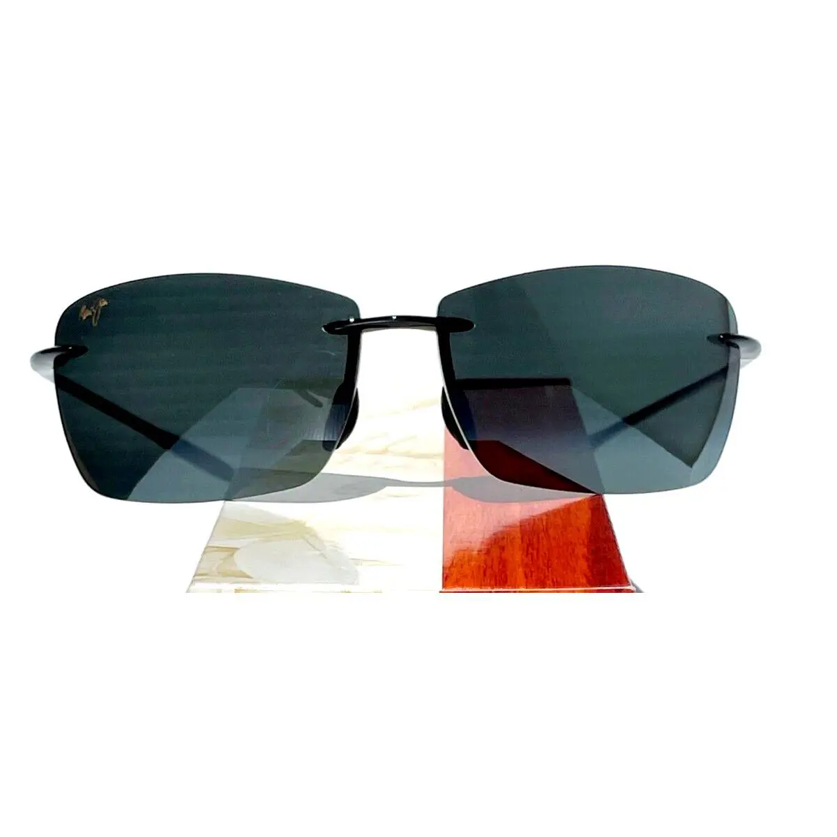 Maui Jim Lighthouse Men`s Black Sunglasses Grey Mirror Polarized Lens 423-02 - Frame: Black, Lens: Gray