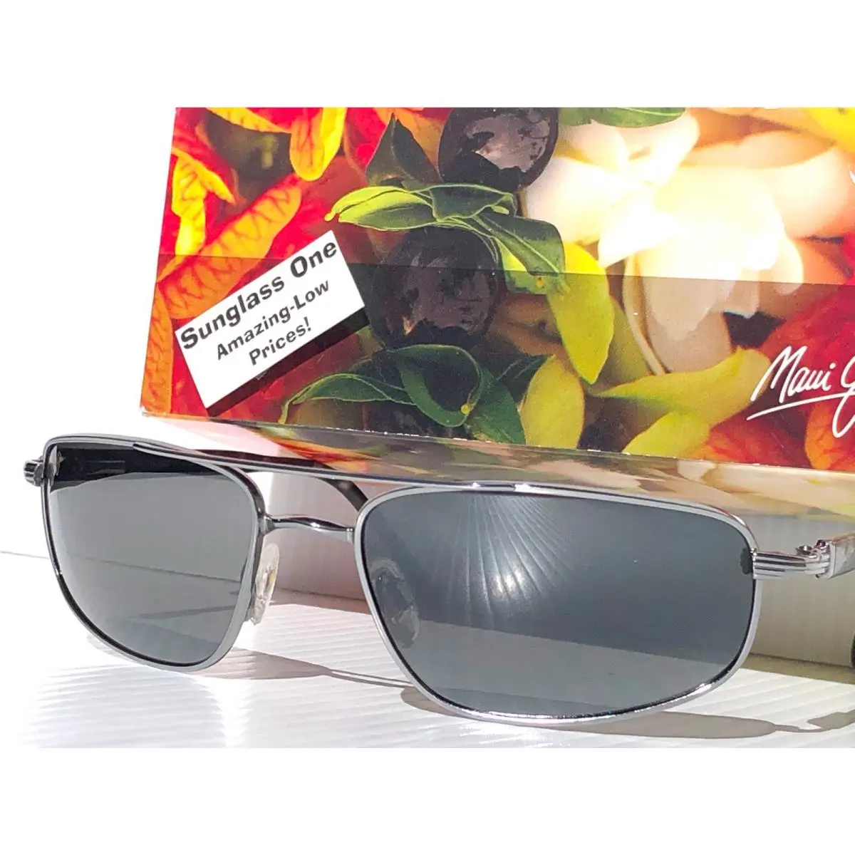 Maui Jim Kahuna Gunmetal Black Polarized Grey Glass Lens Sunglass 162-02 - Frame: Black, Lens: Gray