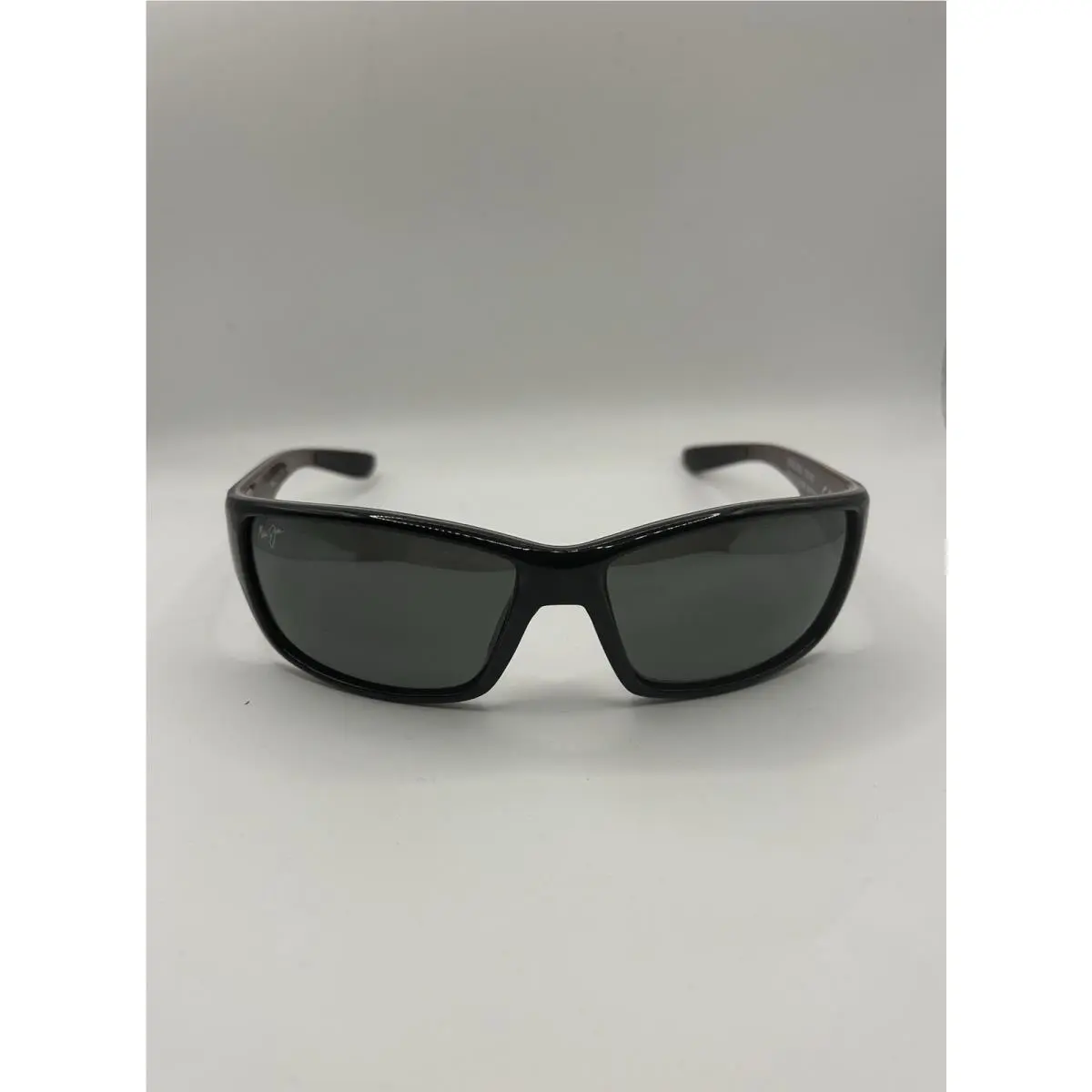 Maui Jim Men`s Local Kine Polarized Wrap Sunglasses - Frame: Black, Lens: Gray