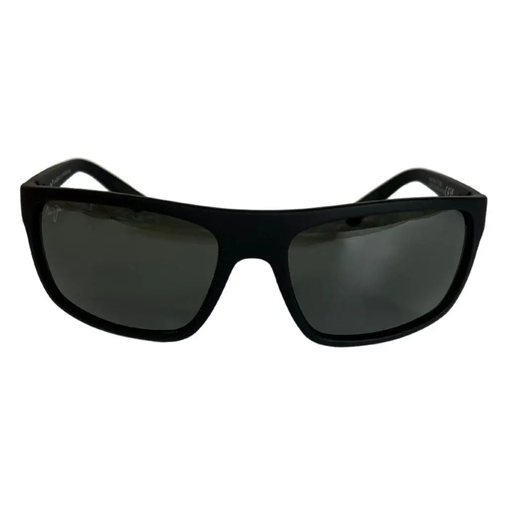 Maui Jim Unisex 62mm Byron Bay Polarized Wrap Sunglasses Black Matte Grey - Frame: Black, Lens: Gray
