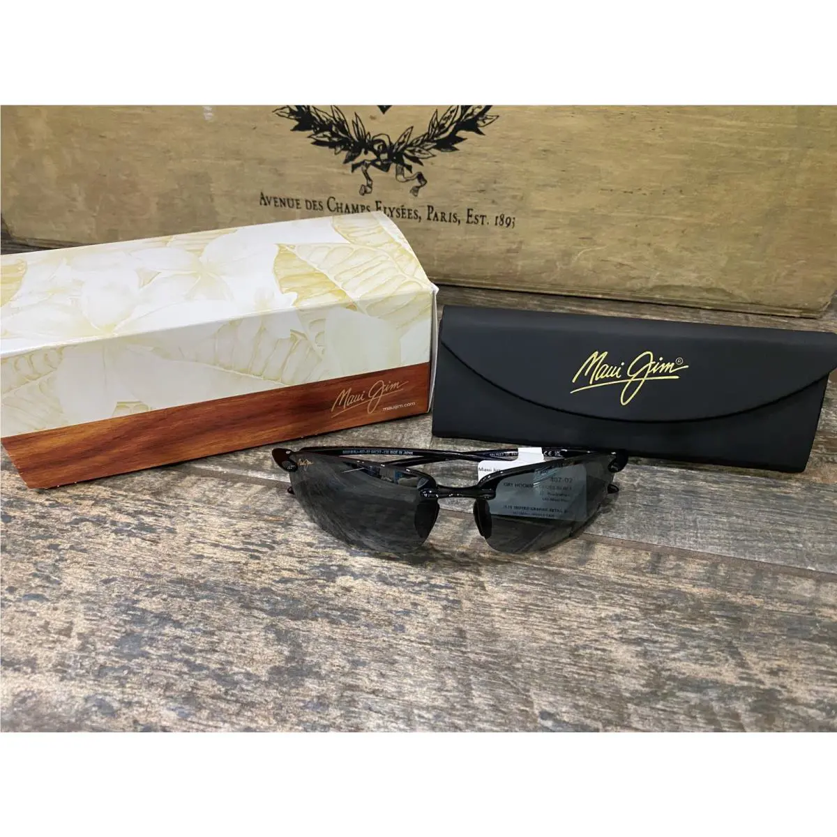 Maui Jim Blue Ho’okipa Smoke Grey Trifold Case