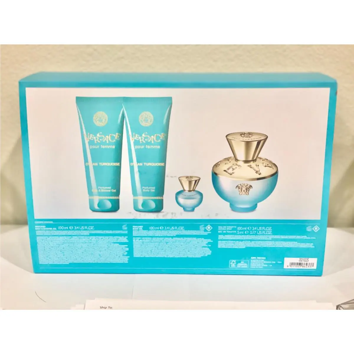 Versace Pour Femme Dylan Turquoise 4PC Gift Set 3.4OZ Edt Spray