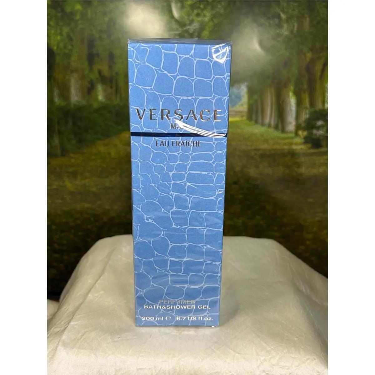 Versace Man Eau Fraiche 200ML Perfumed Bath Shower Gel