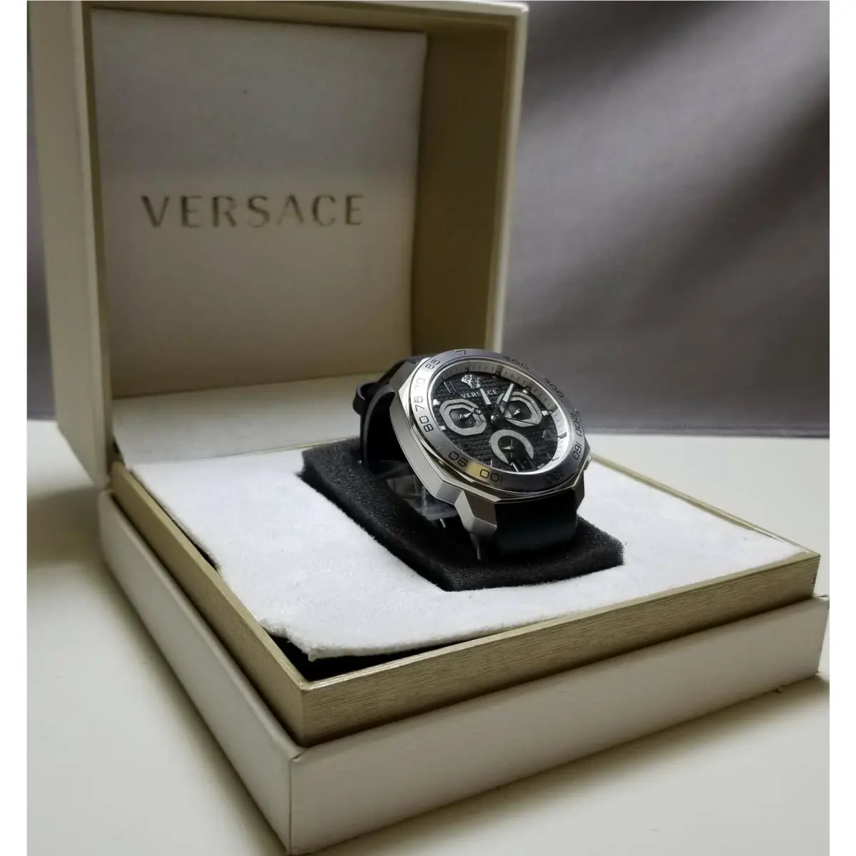 Versace Men`s `dylos` Swiss Quartz S/s and Leather Watch VQC010015