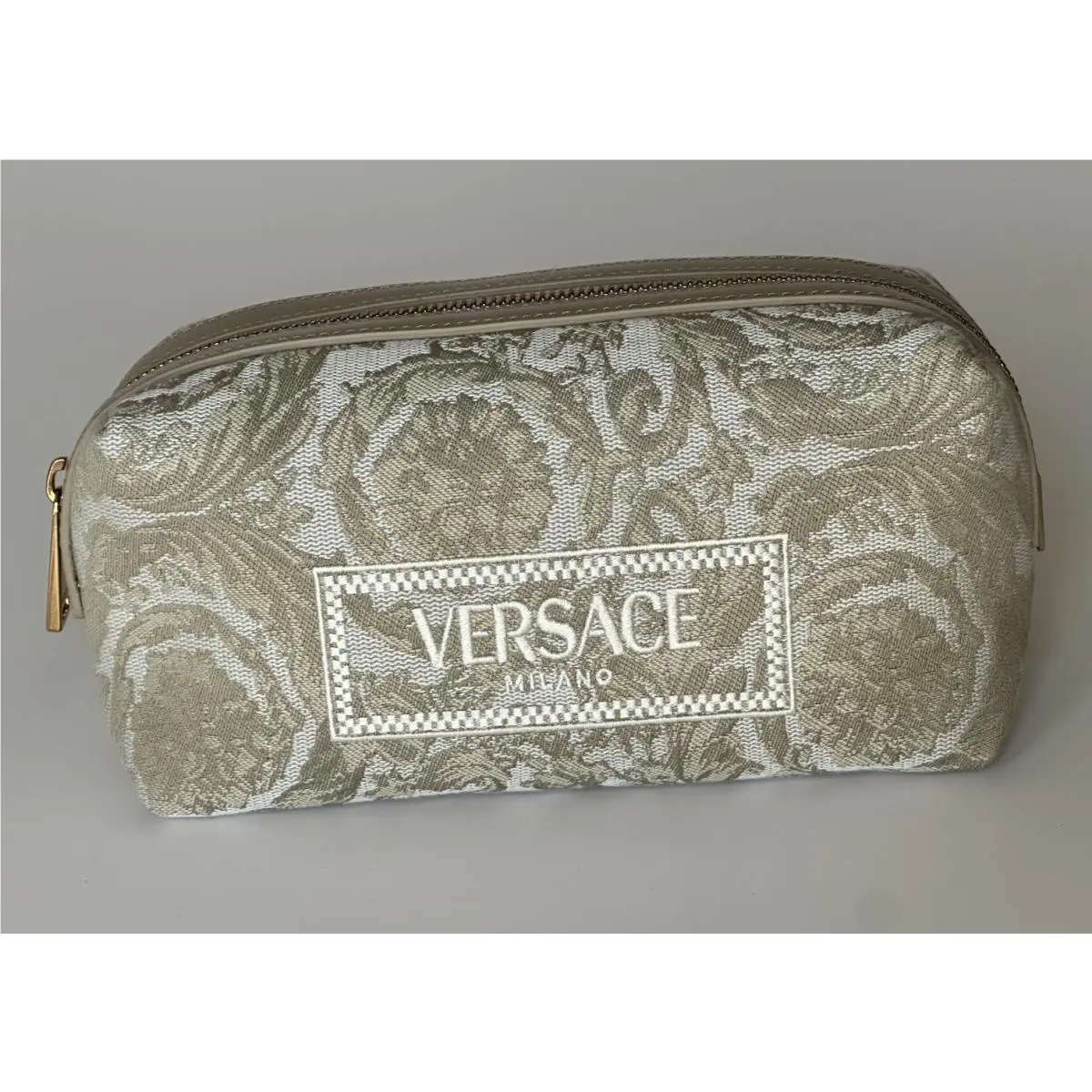 Fabric Barocco Jacquard Light Brown Beauty Pouch 1013925 Nwot by Versace