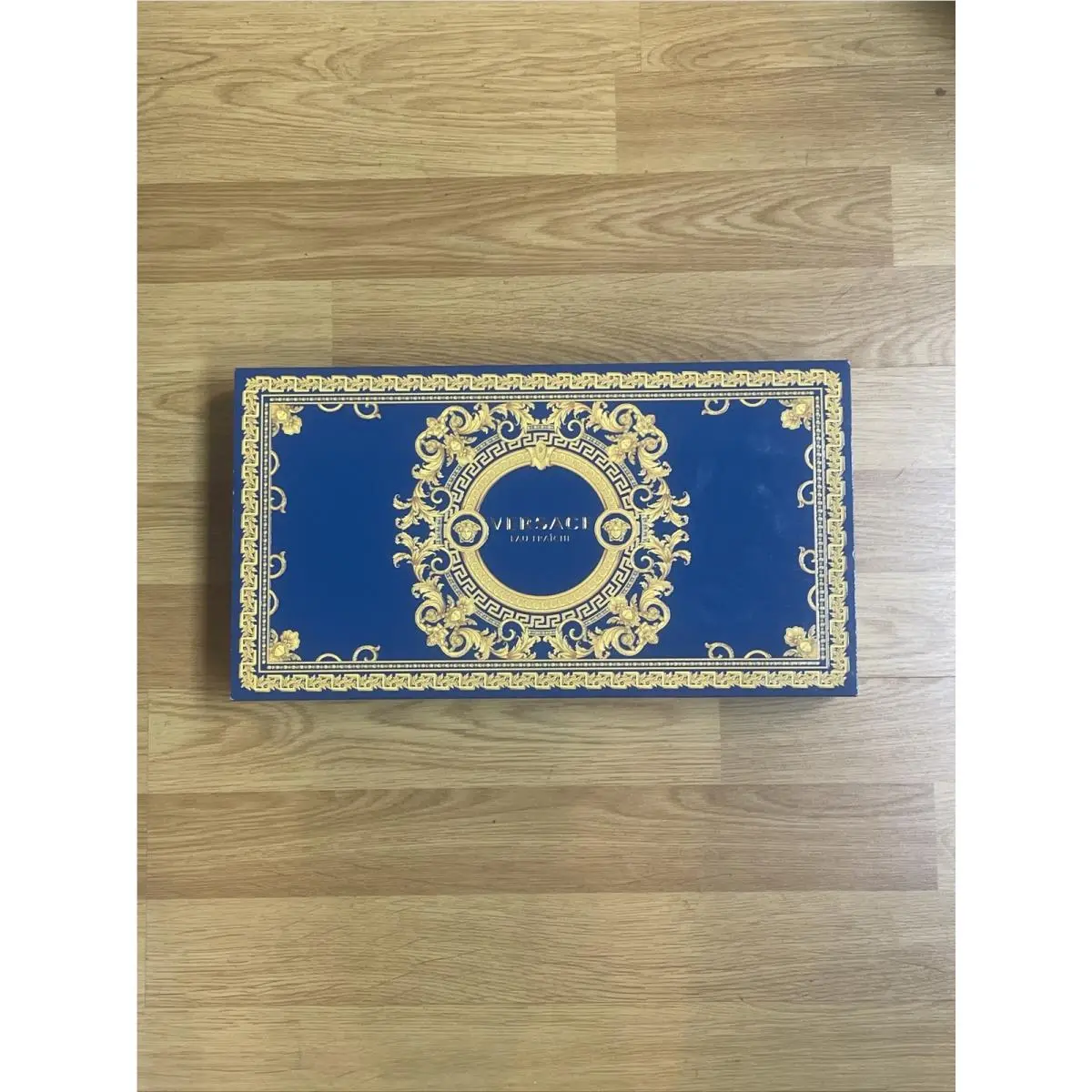 Versace Man Eau Fraiche Set - Value Upc: 8011003885442