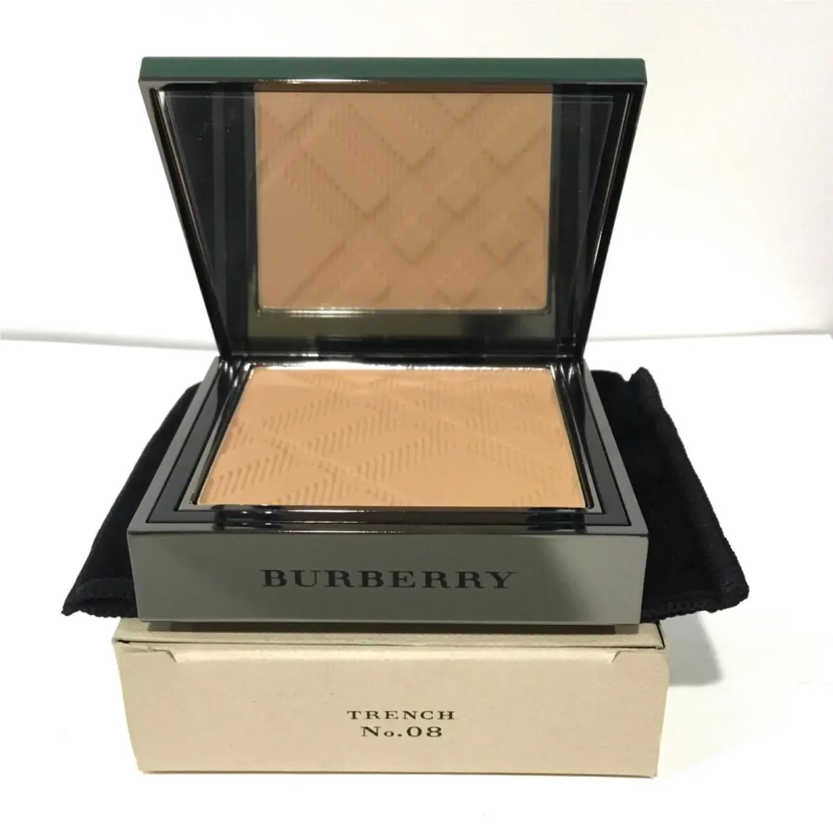 Sheer Luminous Compact Foundation Trench Choose Your Shade 8g/.28oz TRENCH No. 08 by Burberry