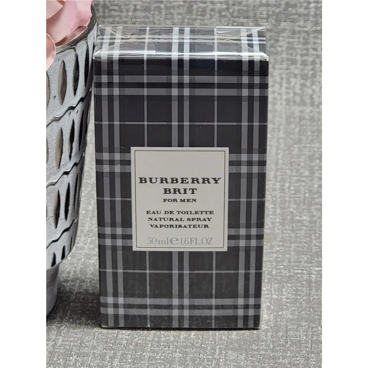 Burberry Brit 1.6 oz Men`s Eau de Toilette Natural Spray