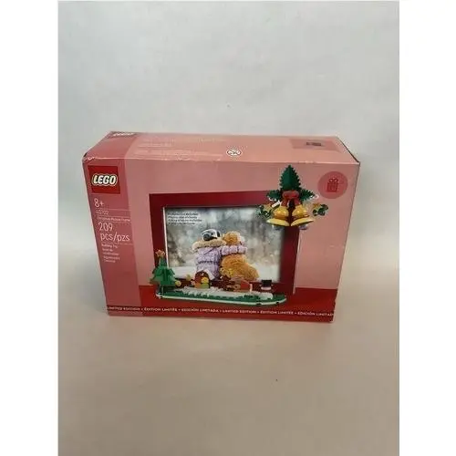 Nwot Lego 8+ 40702 209PCS Christmas Picture Frame Limited Edition Holiday Set