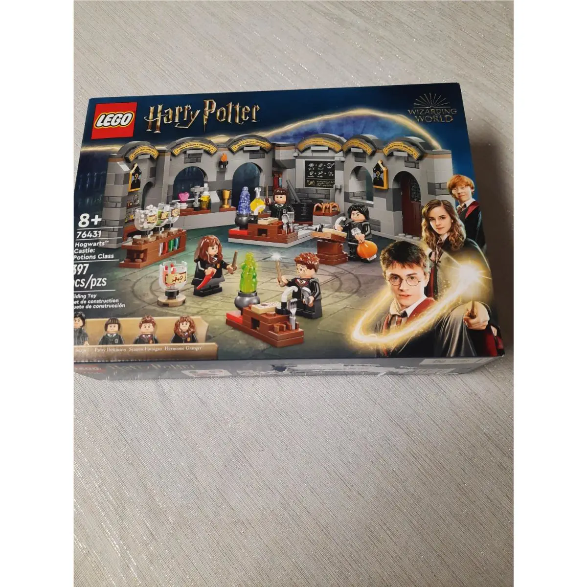 Harry Potter Lego Set 76431 Hogwarts Castle and Grounds Box Set