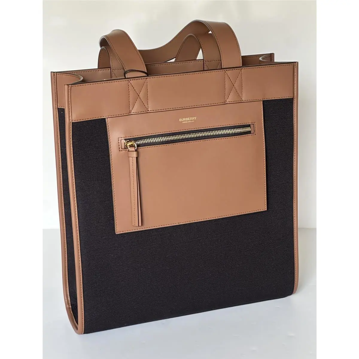 Burberry Manzon Tote Shoulder Bag Black/dark Brown 80934531