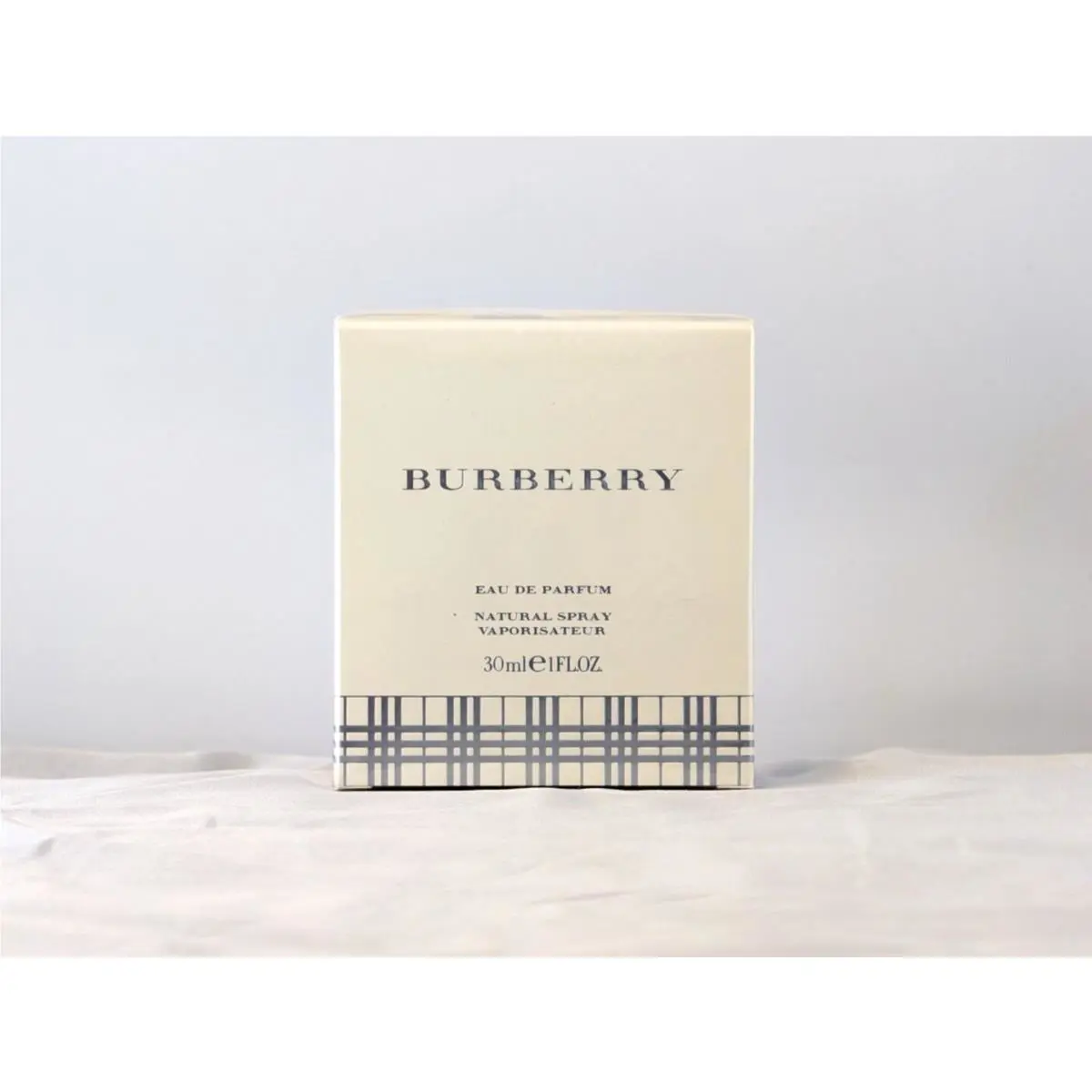 Burberry Awbulo1s 1 oz Women`s Eau De Parfum - Made in France - Box
