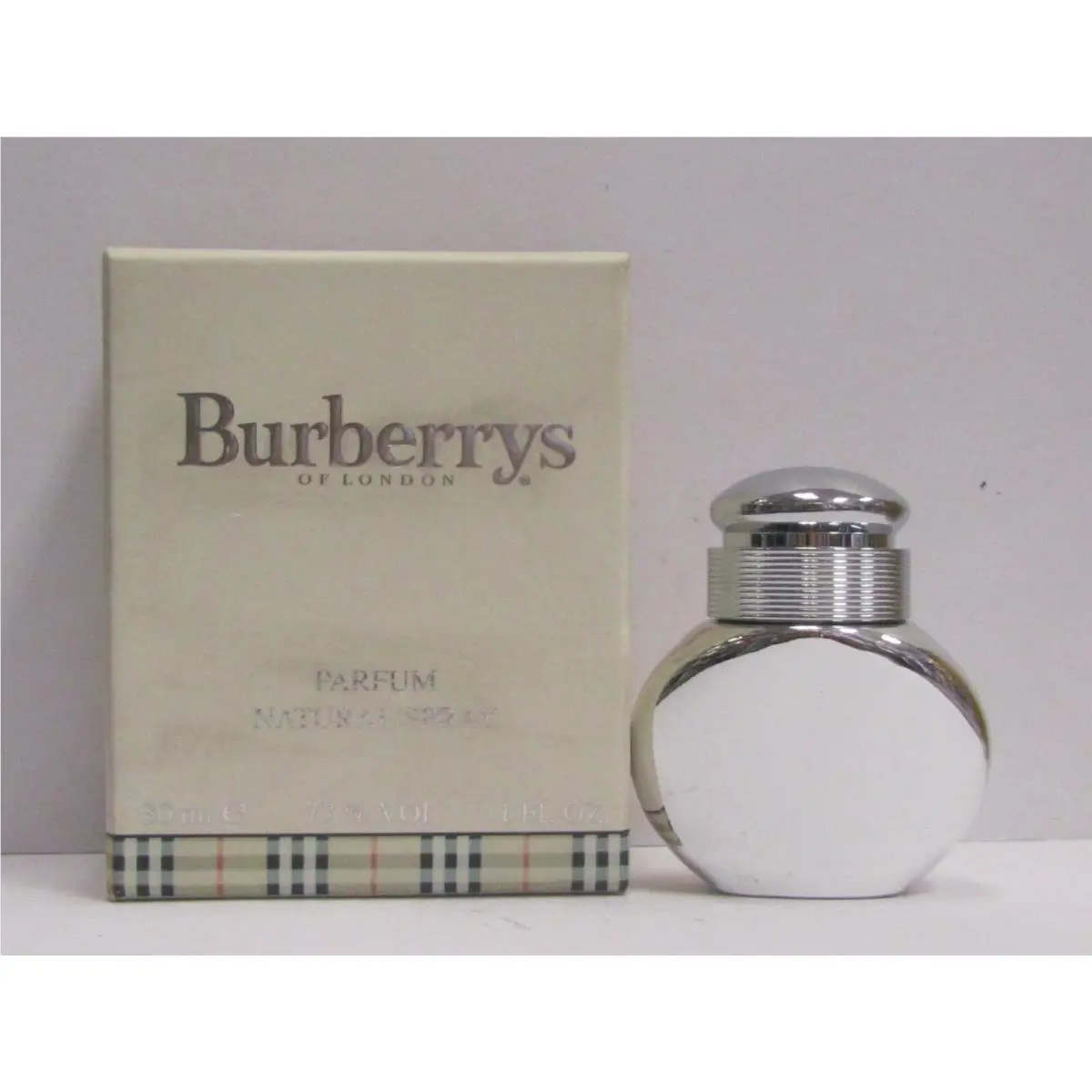Burberrys of London by Burberrys For Women 1 oz Parfum Spray Vintage Rare
