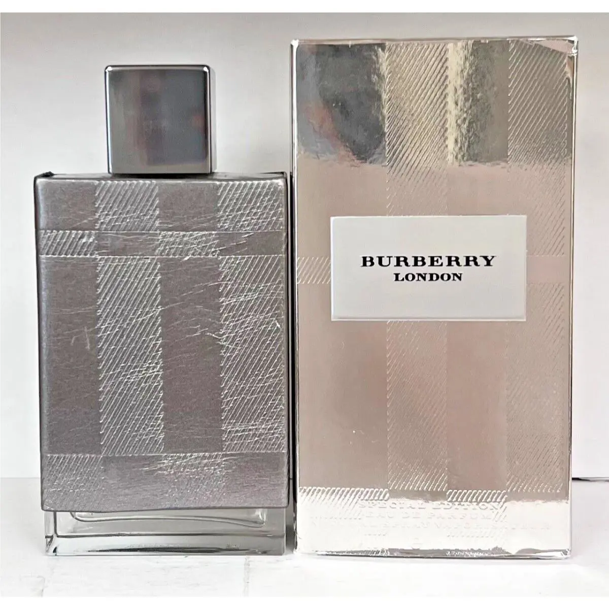 Burberry London Womens 3.3oz/100ml Edp SP Rare Collectible NO Cello