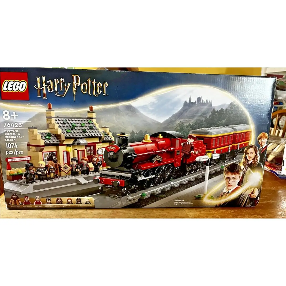 Lego Harry Potter: Hogwarts Express Hogsmeade Station 76423 --new/sealed