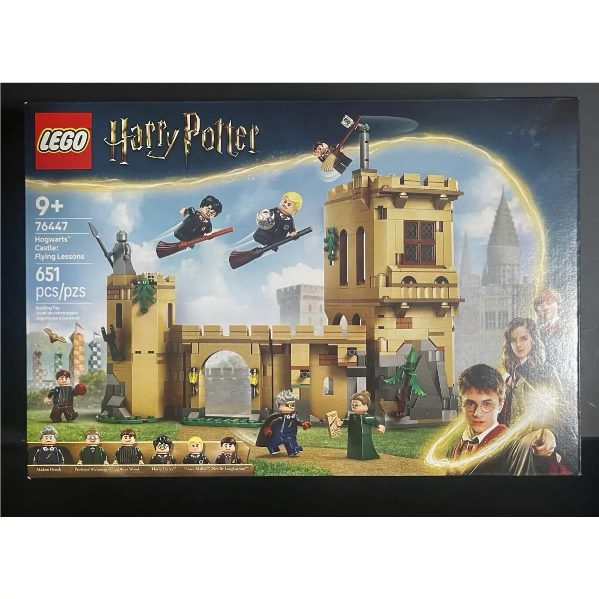Lego Harry Potter: Hogwarts Castle: Flying Lessons 76447