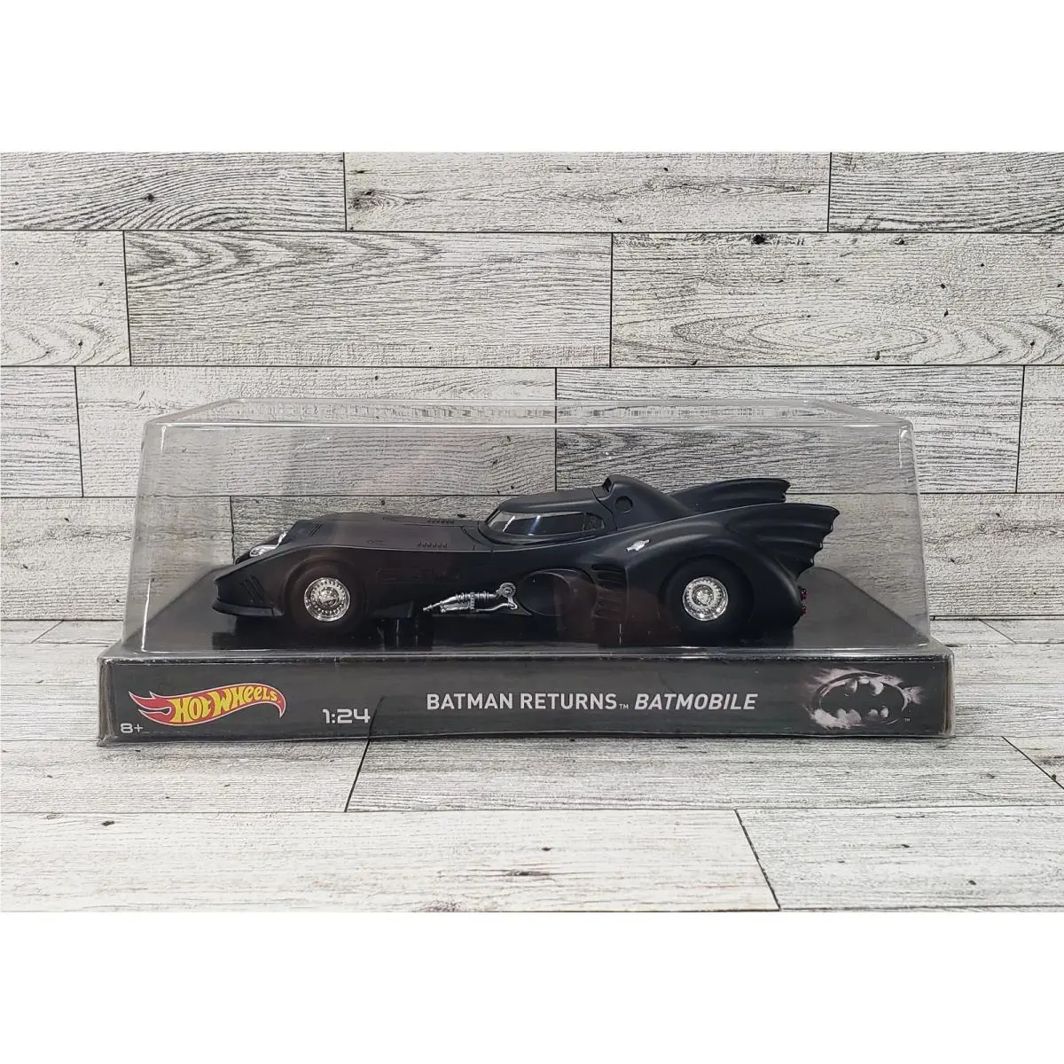 Batmobile Batman Returns Hot Wheels 1:24 Scale Mattel DC BLY51 2014