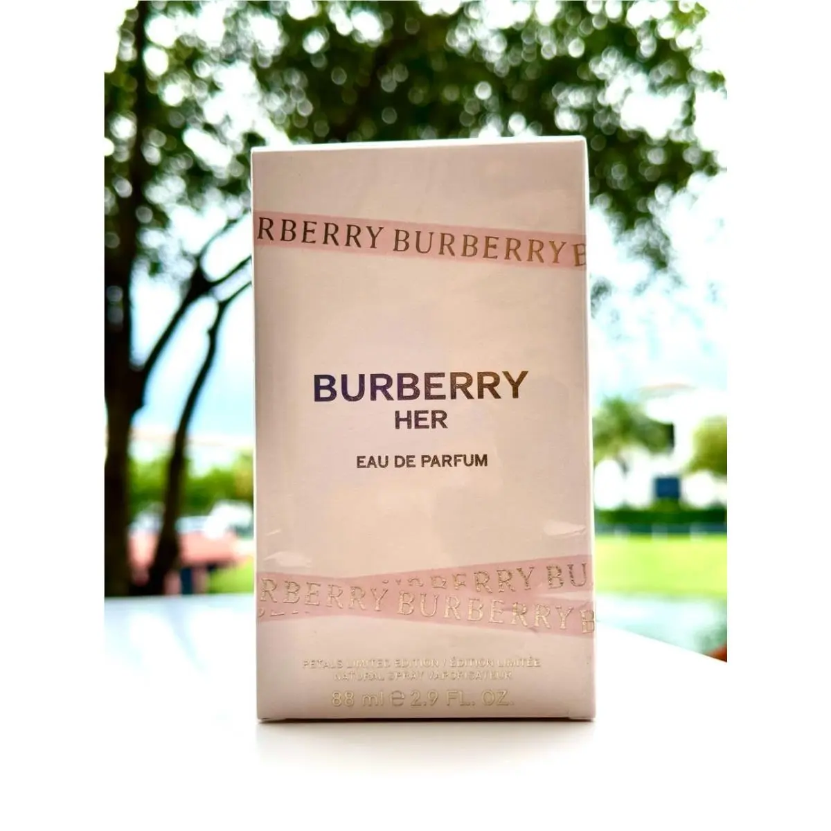 Burberry Her Petals Eau DE Parfum Spray For Women 2.9 Oz / 88 ml - Unsealed