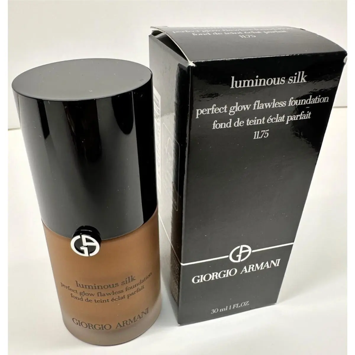 Luminous Silk Perfect Glow Flawless Foundation 1fl.oz Choose One 11.75-Deep pink by Giorgio Armani