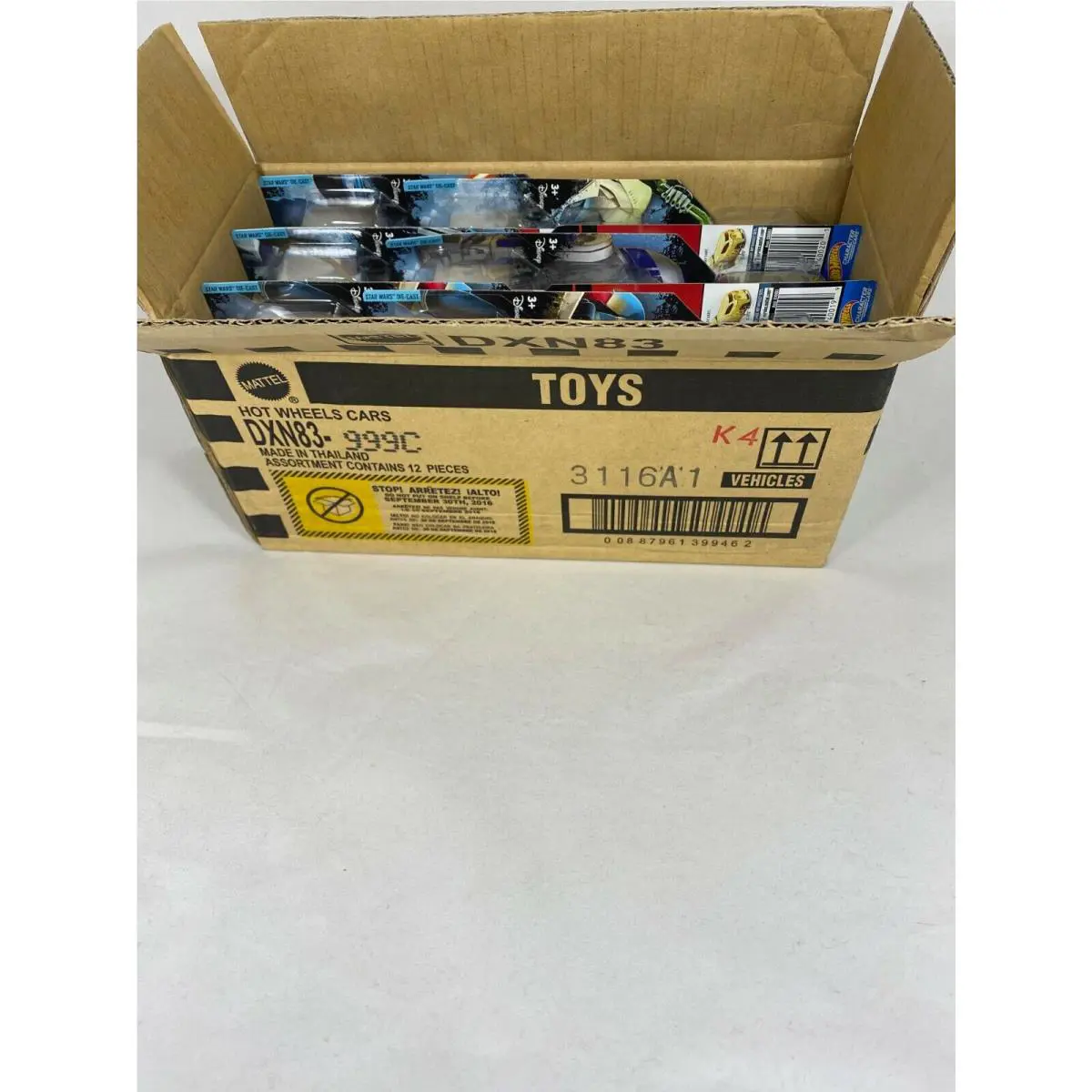 2014 Mattel Hot Wheels Cars Star Wars DXN83-999C Case 12 Cars
