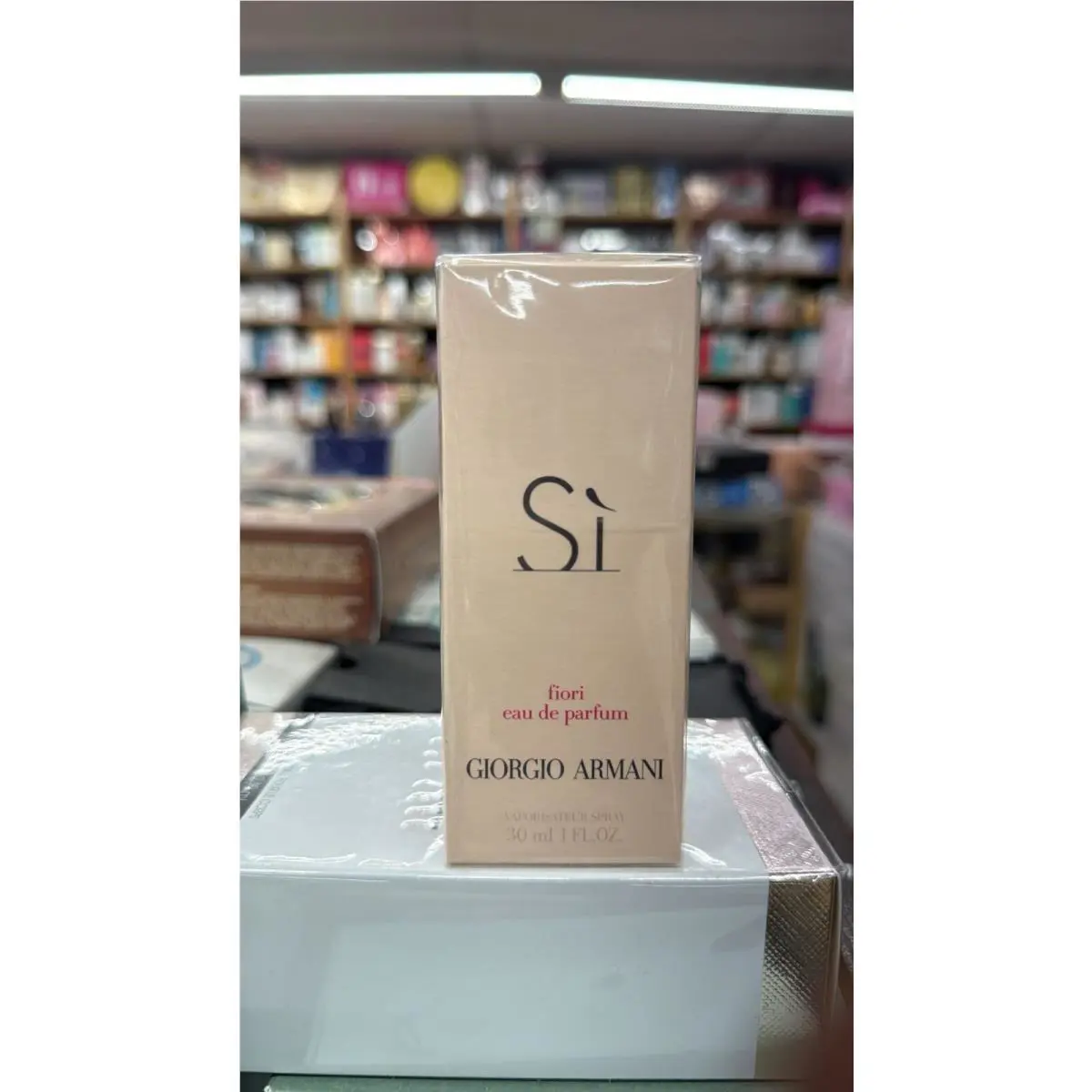 Giorgio Armani SI Fiori Women`s Eau DE Parfum - 30ML Box