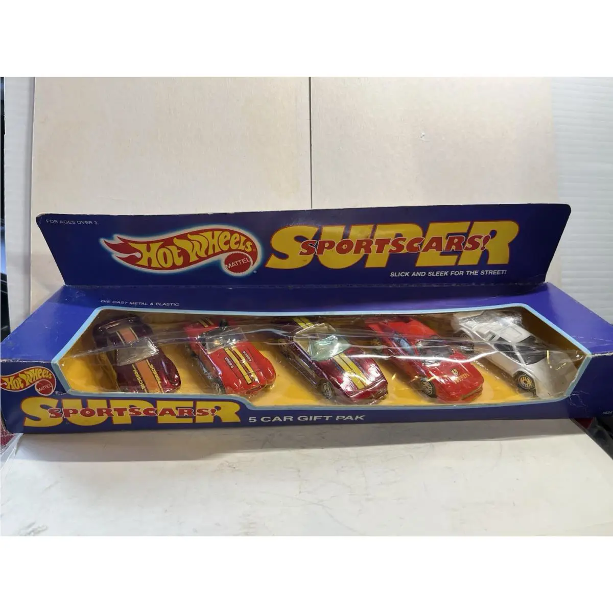 1985 Hot Wheels Super Sportscars 5 Car Gift Pak Set Cobra Vette