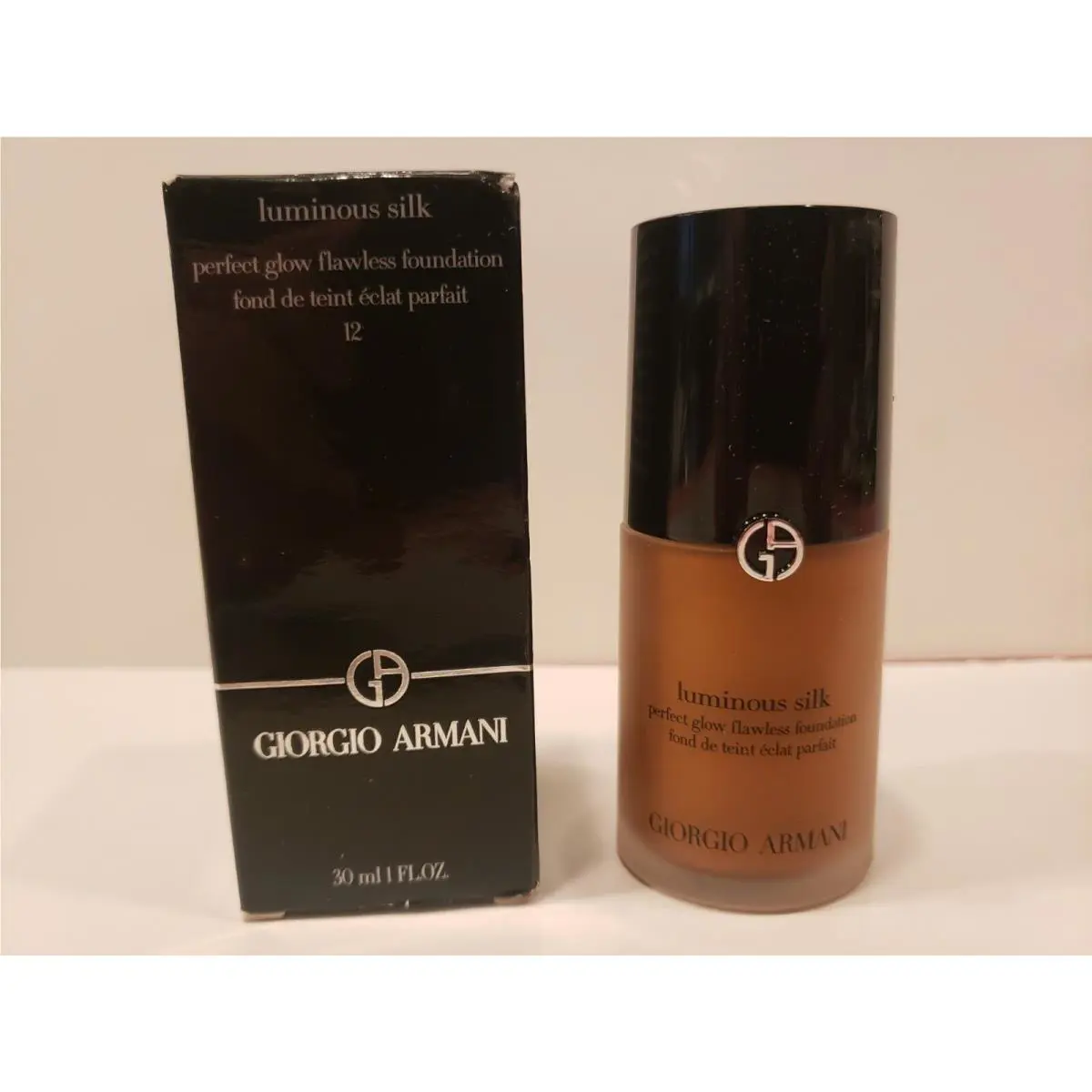 Giorgio Armani Luminous Silk Perfect Glow Flawless Foundation 12 1 Fl Oz