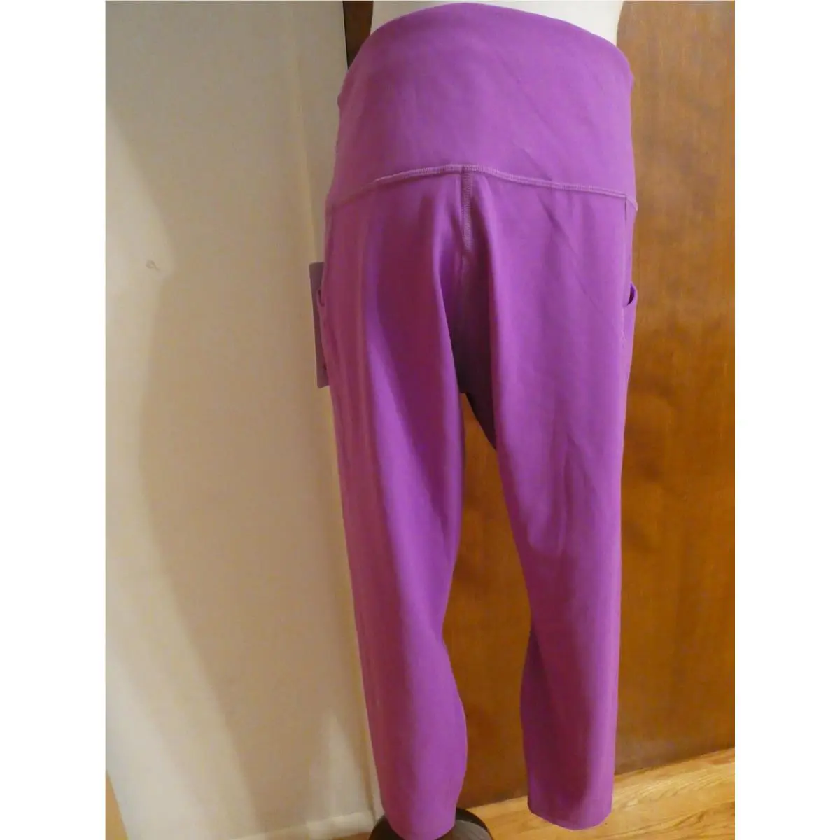 Lululemon clothing - Moonlit Magenta 15