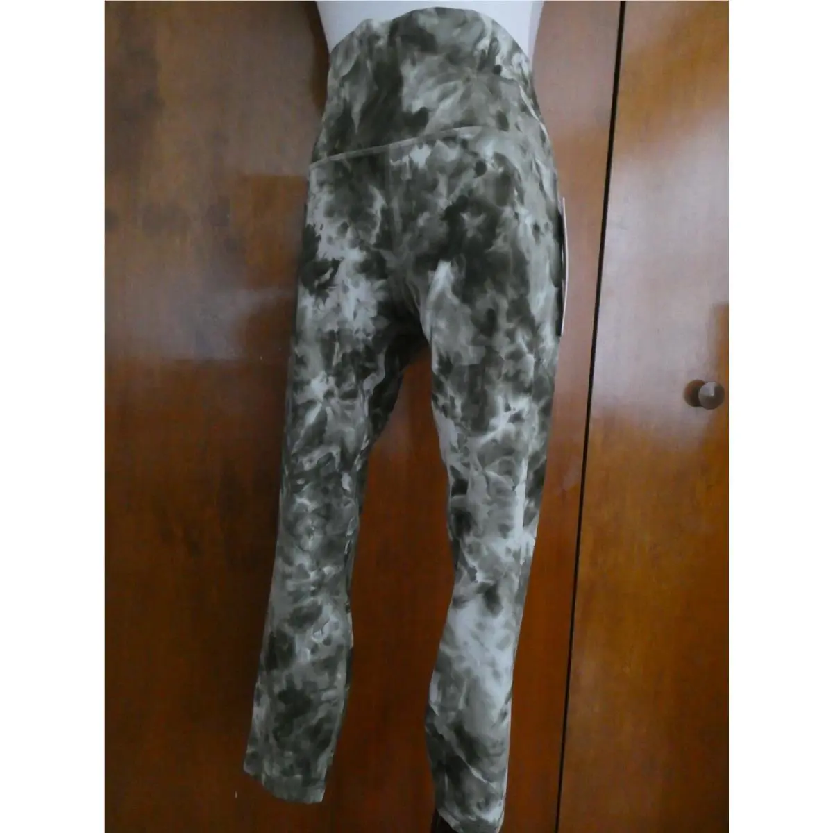 Lululemon clothing - Green Tie Dye 2