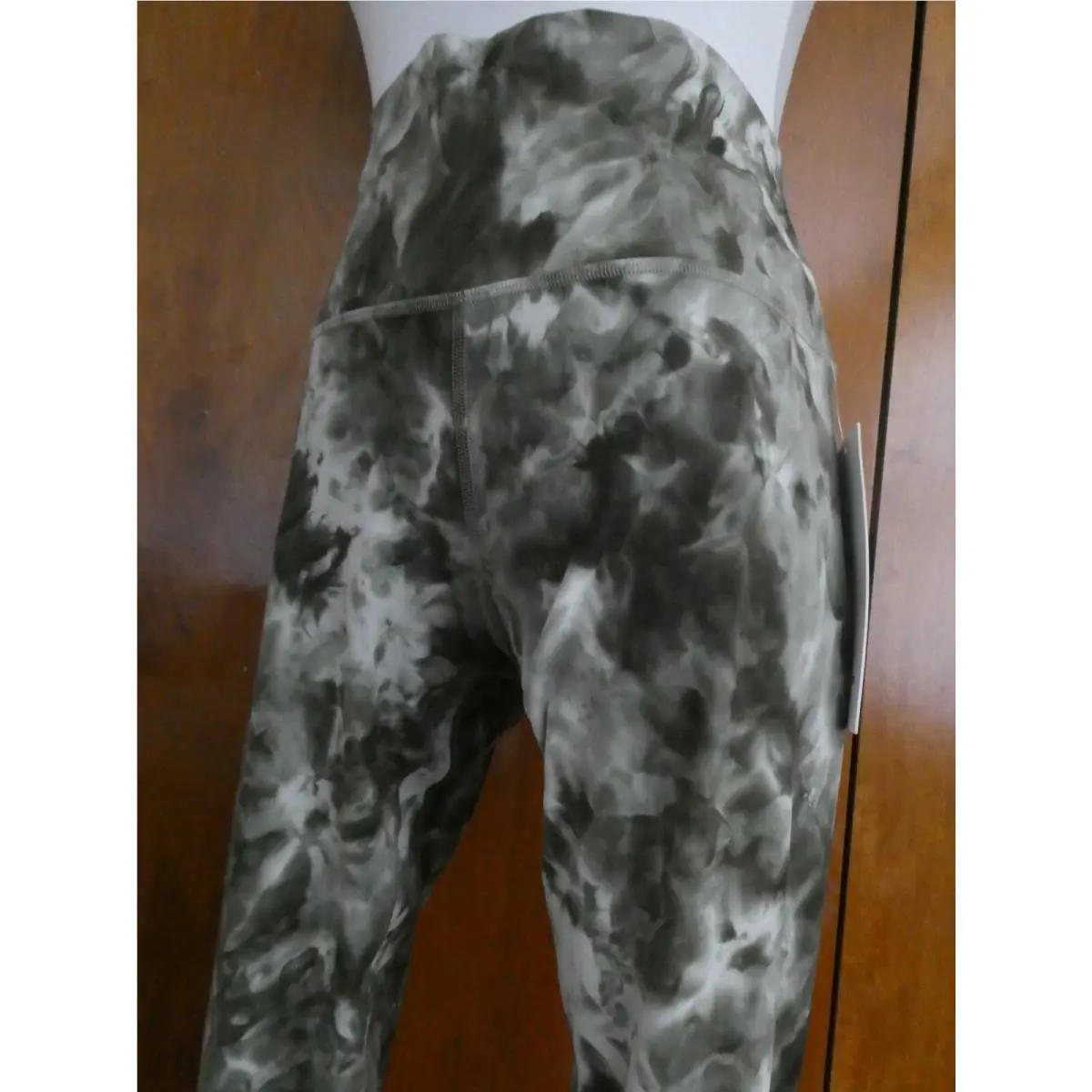 Lululemon clothing - Green Tie Dye 3