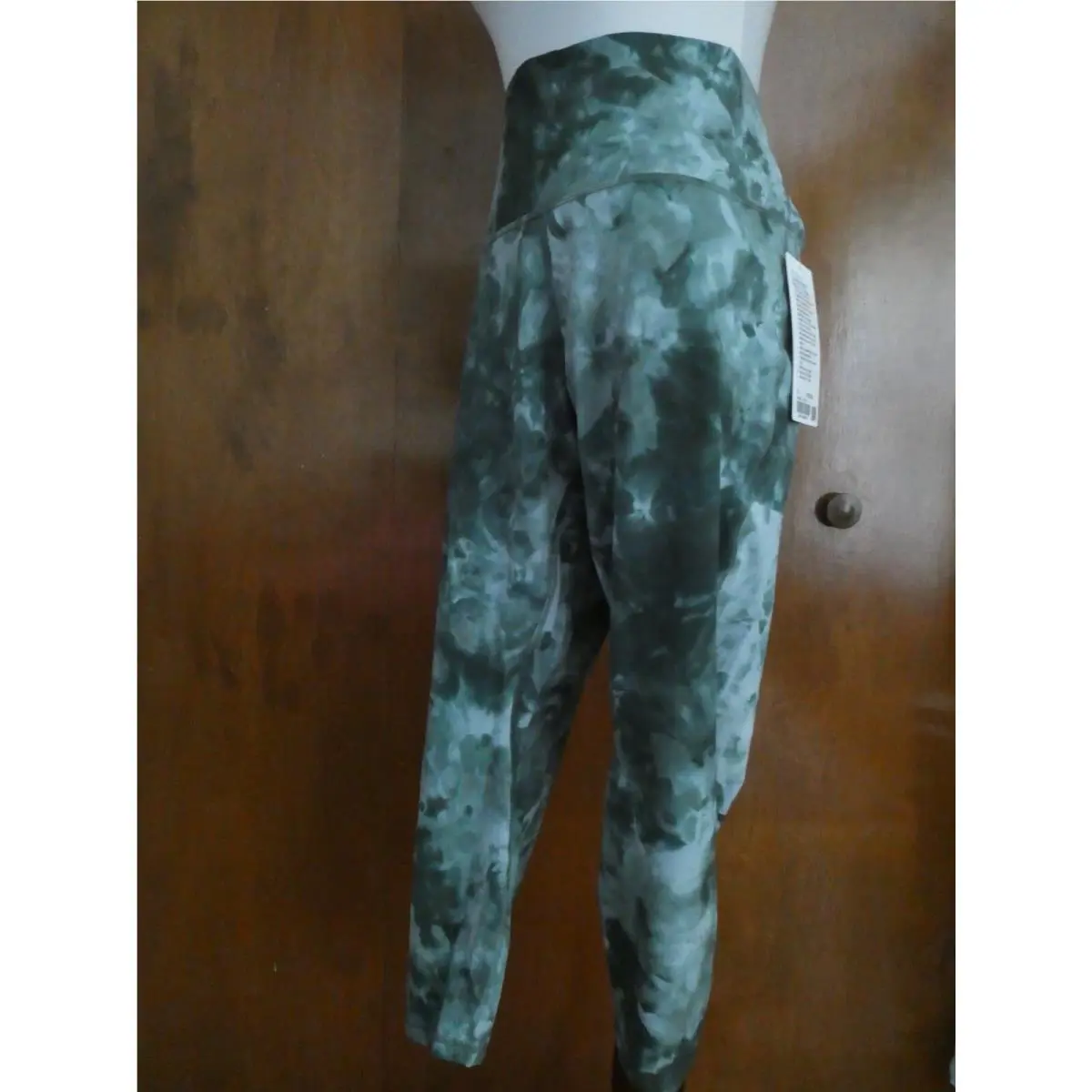 Lululemon clothing - Green 2