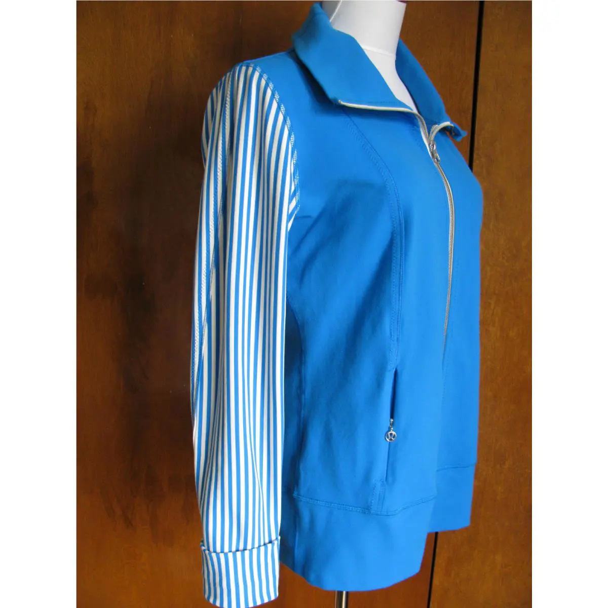 Lululemon clothing - Blue 4