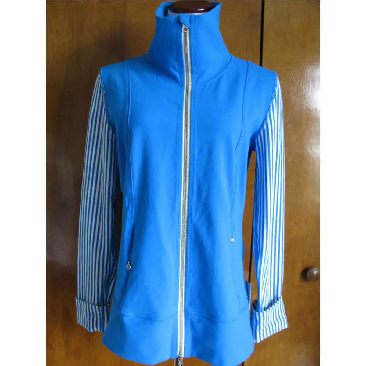 Lululemon clothing - Blue 9