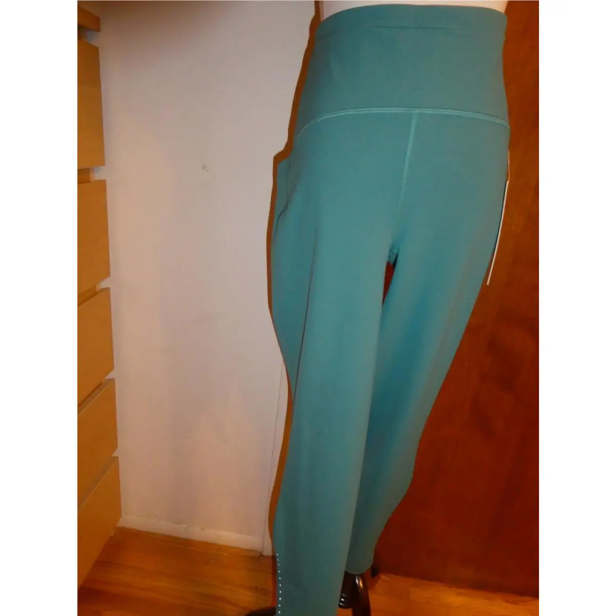 Lululemon clothing - Teal Lagoon 1