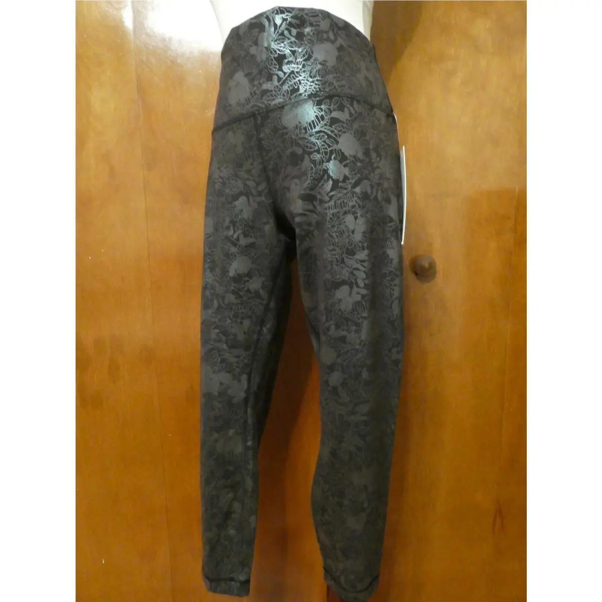 Lululemon clothing - Black 3
