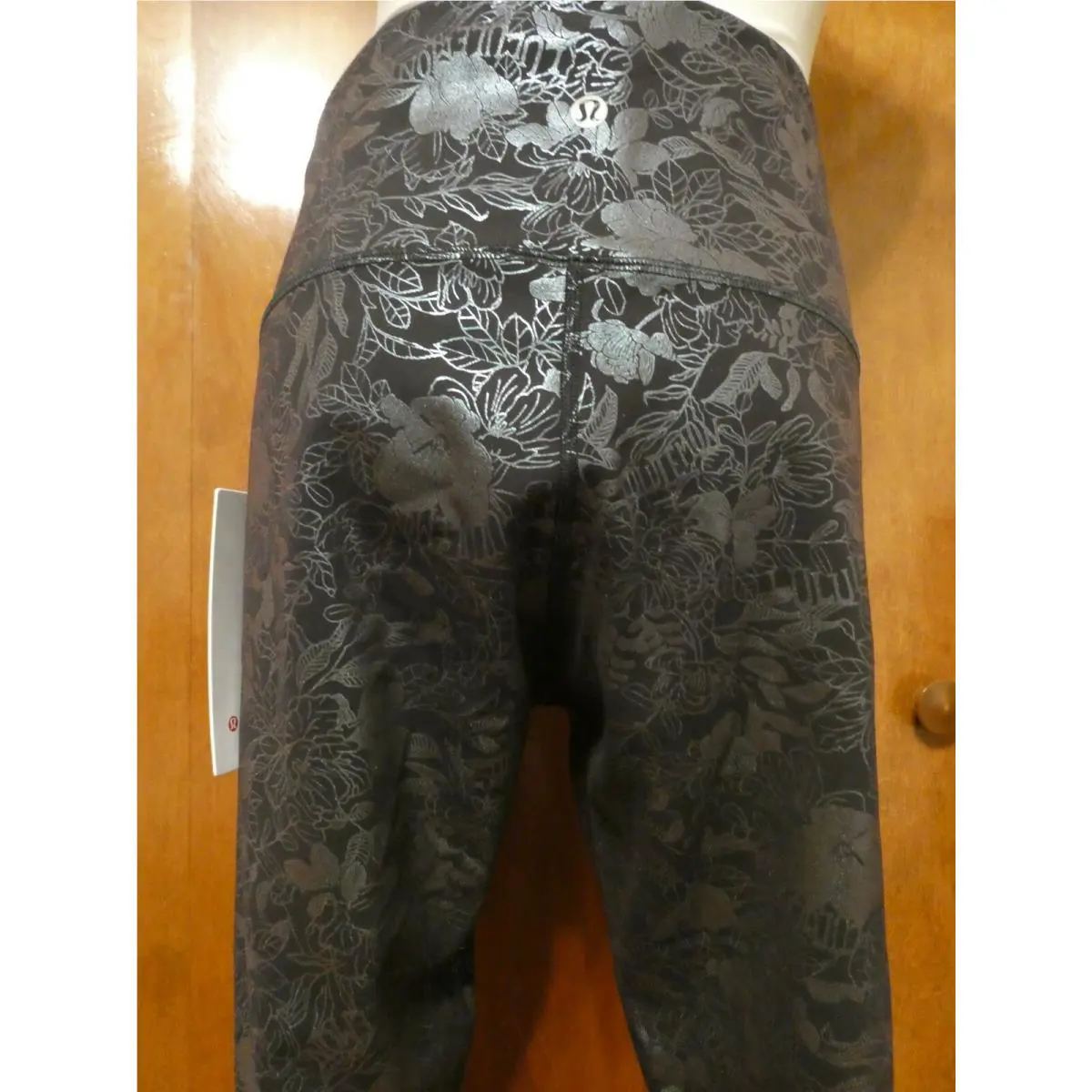 Lululemon clothing - Black 8