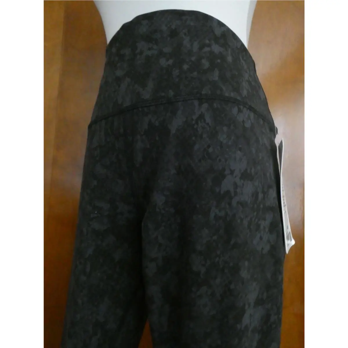 Lululemon clothing - Black 3