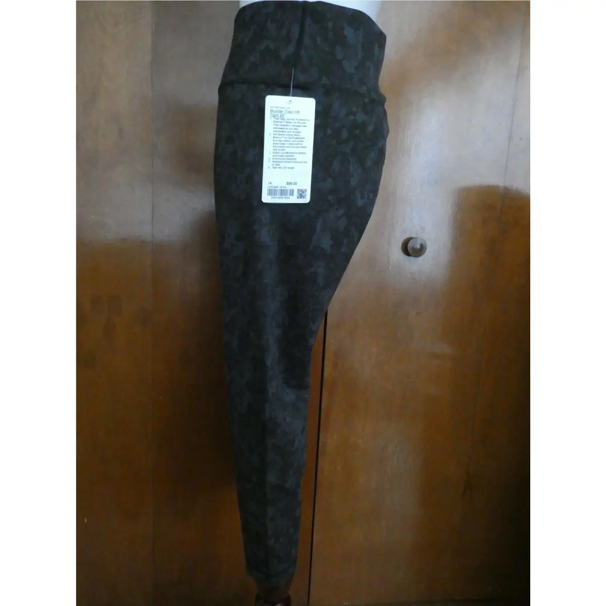 Lululemon clothing - Black 4