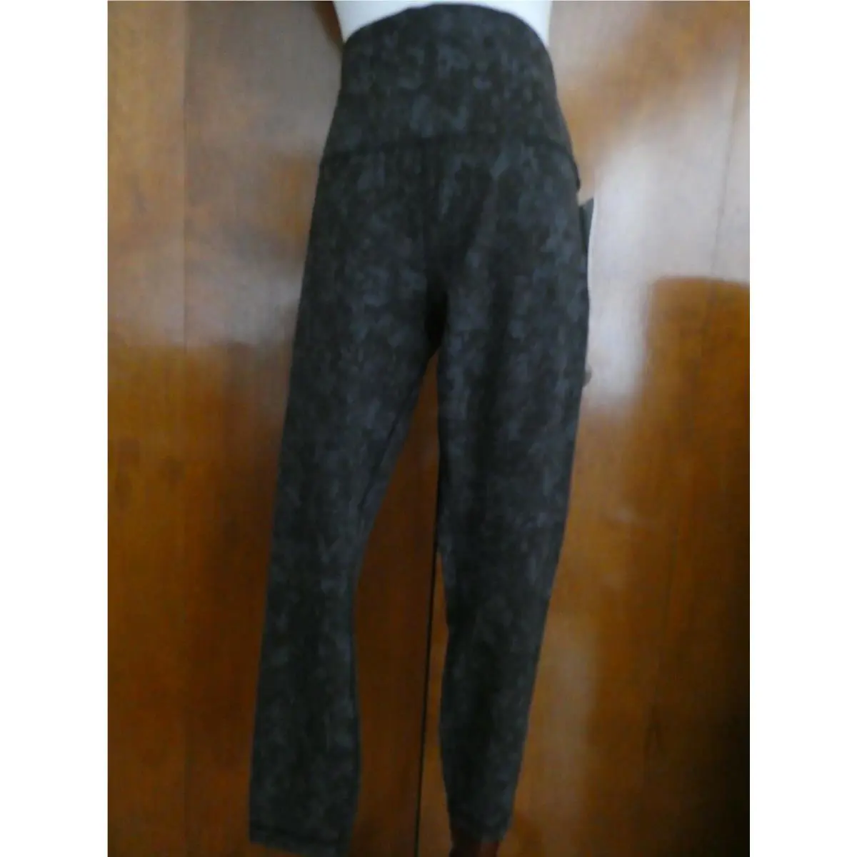 Lululemon clothing - Black 5