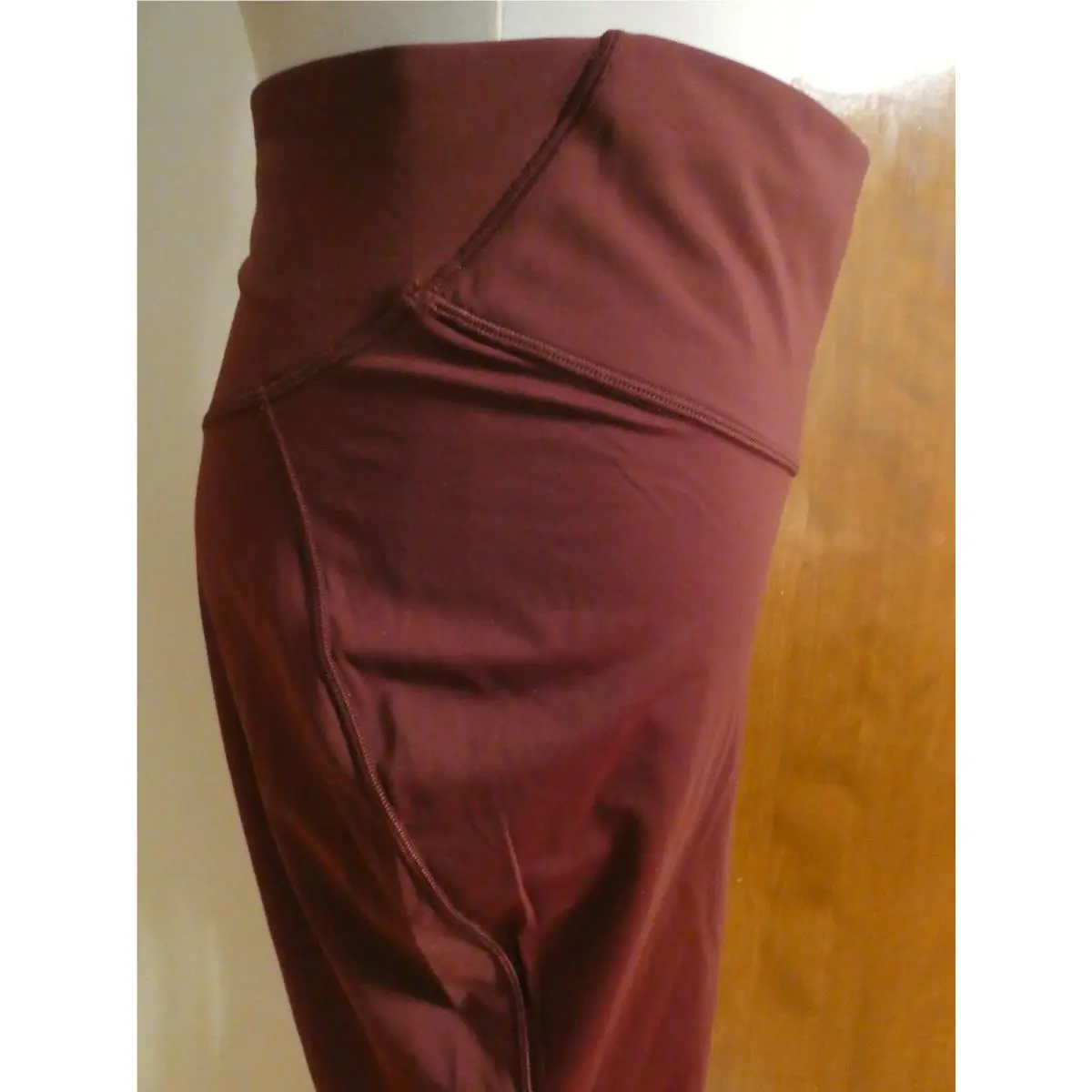 Lululemon clothing - burgundy 6