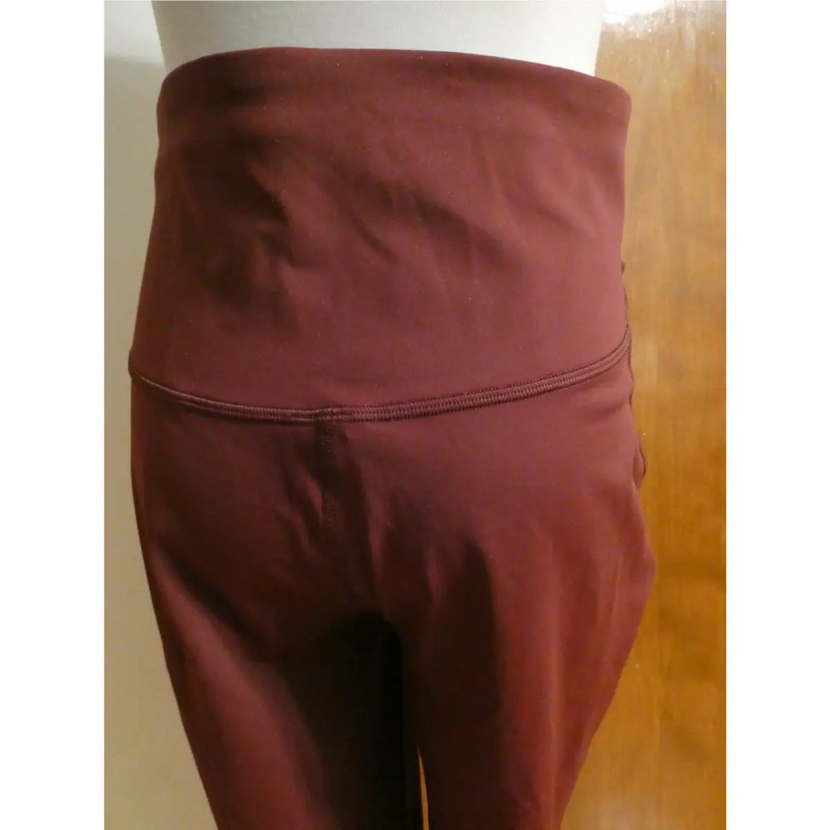 Lululemon clothing - burgundy 9