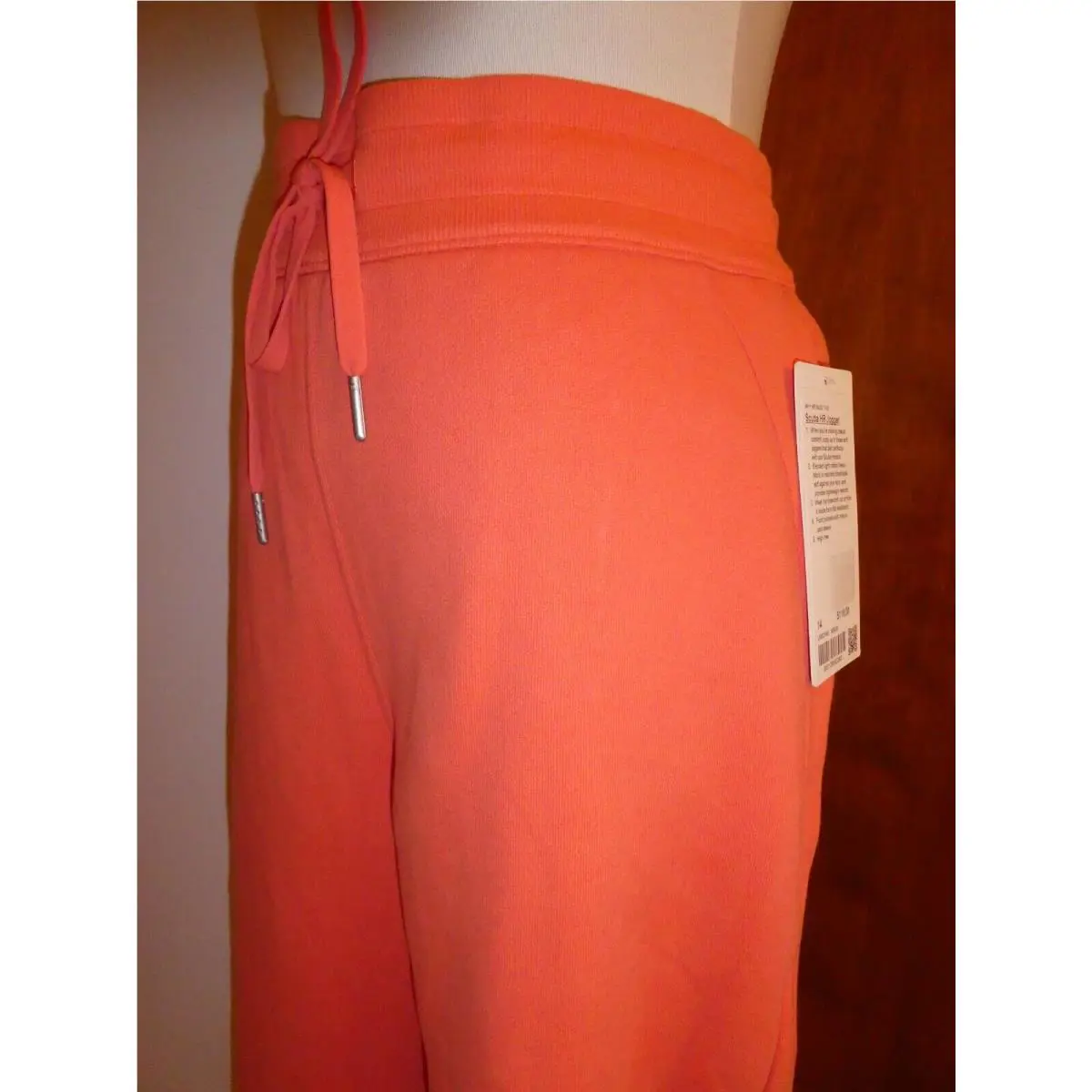Lululemon clothing - Orange 34